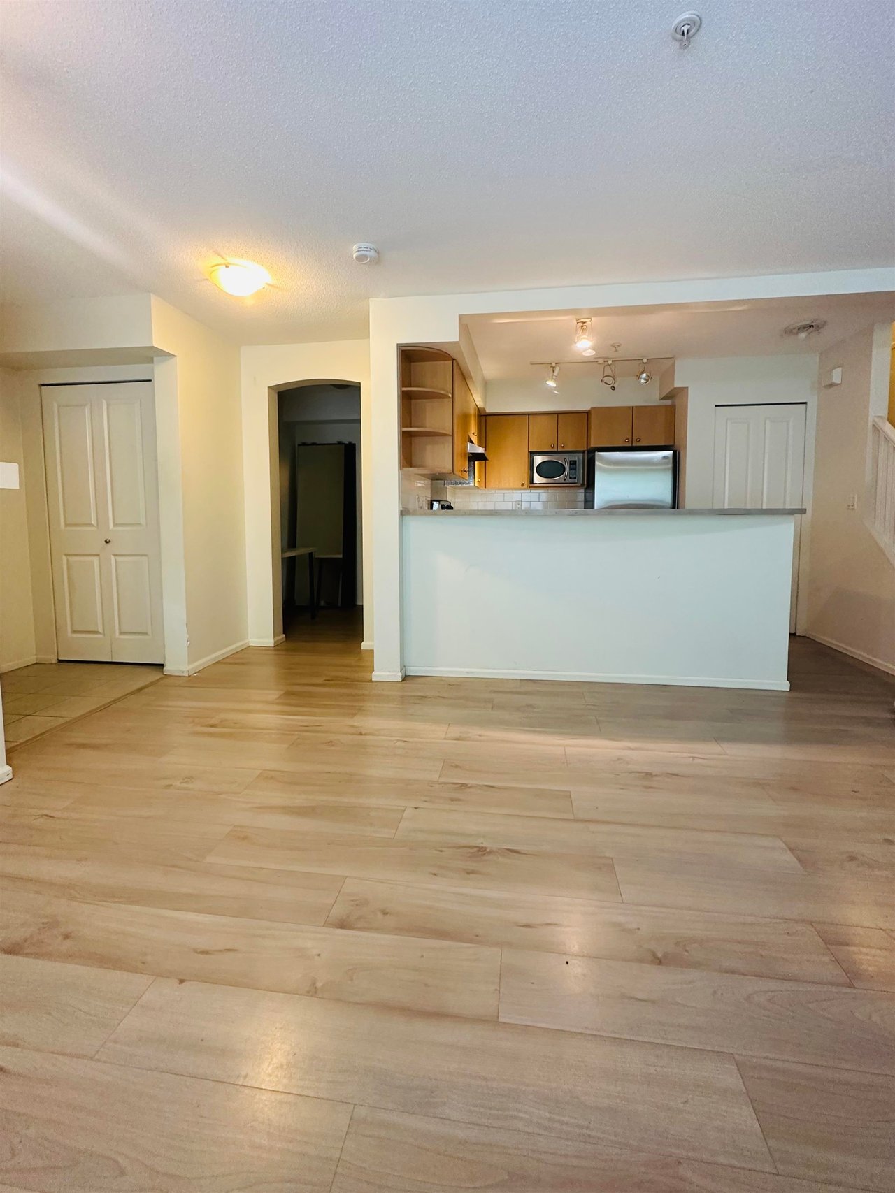 54-7088 17th Ave