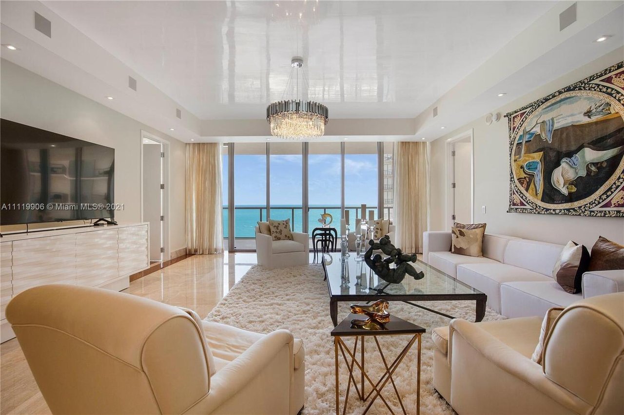 9705 Collins Ave, #1403N