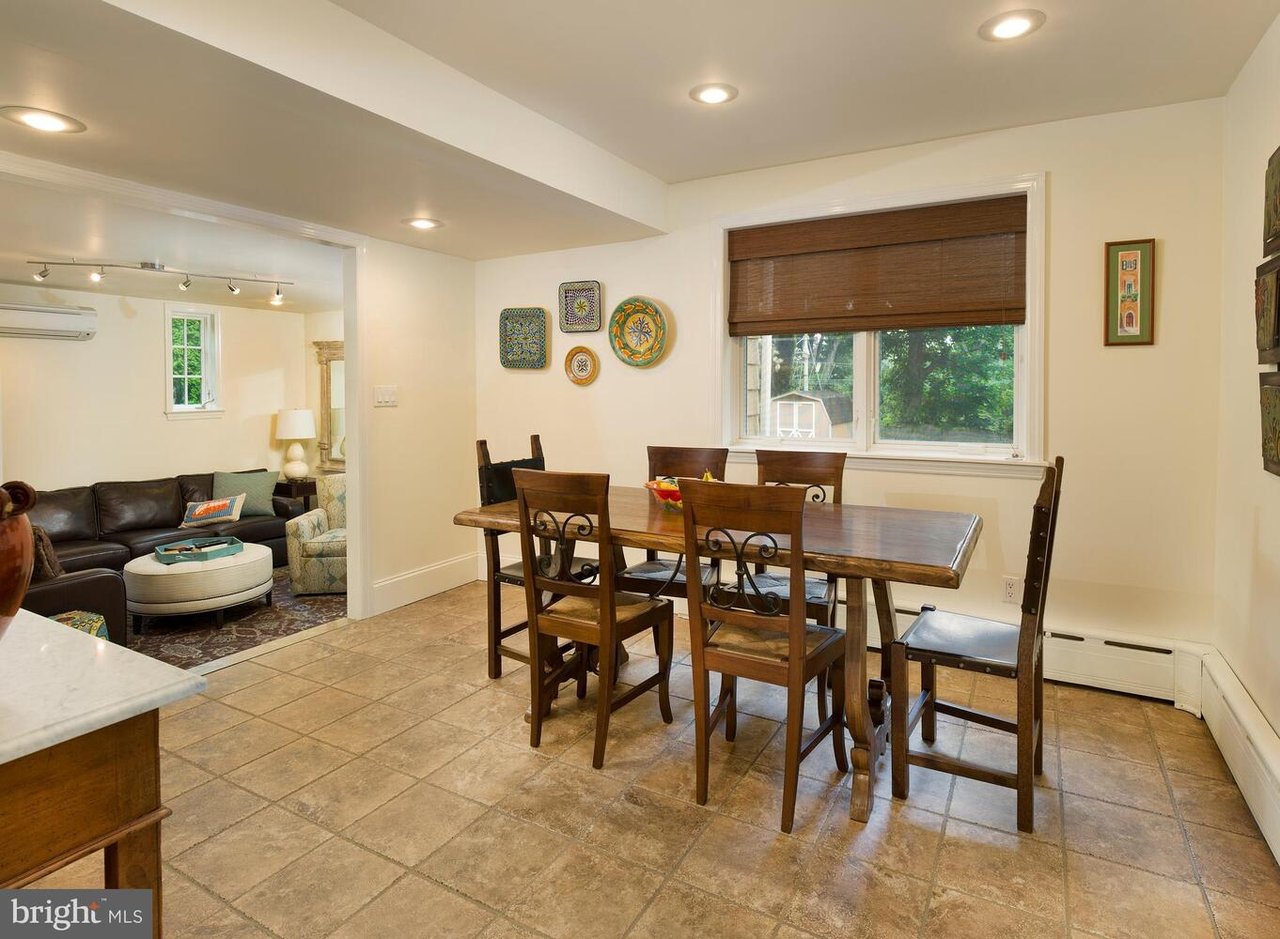 1437 Orchard Way