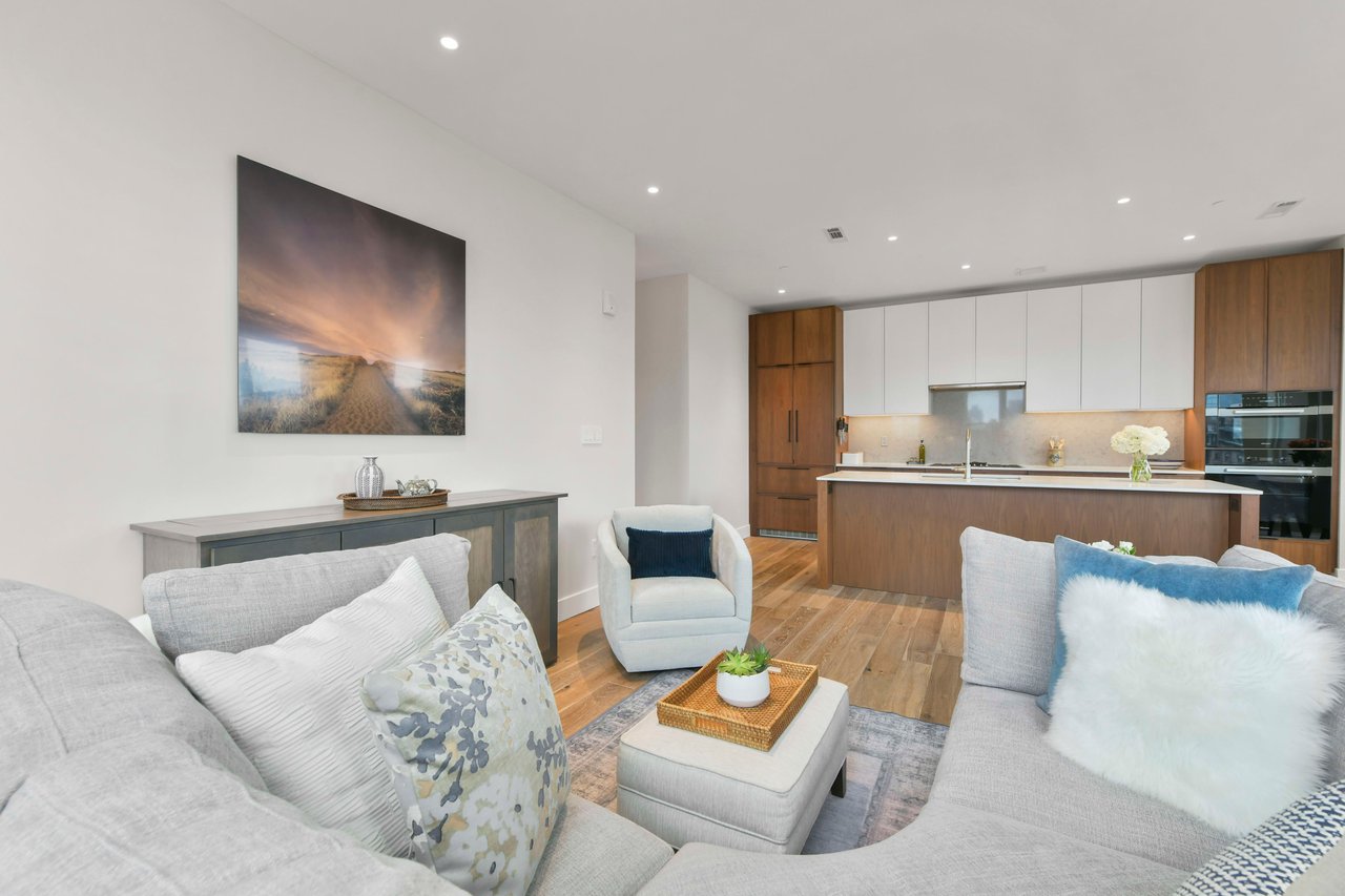 566 Columbus Ave #511
