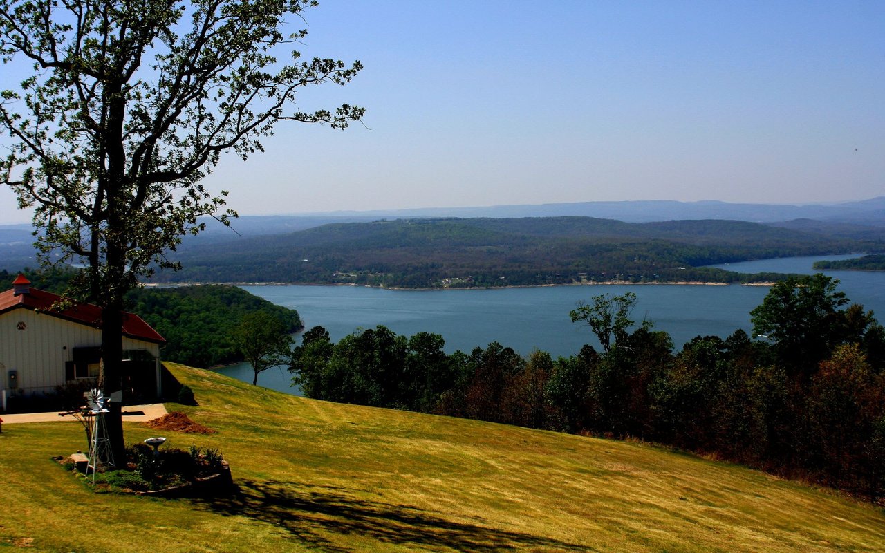 Greers Ferry Lake