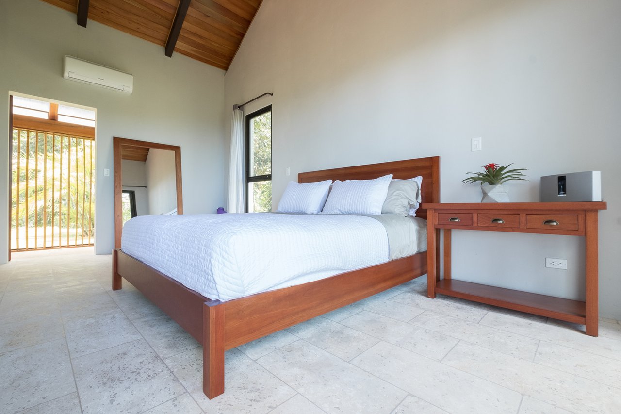 Luxury Infinity Pool Property, Uvita, Puntarenas