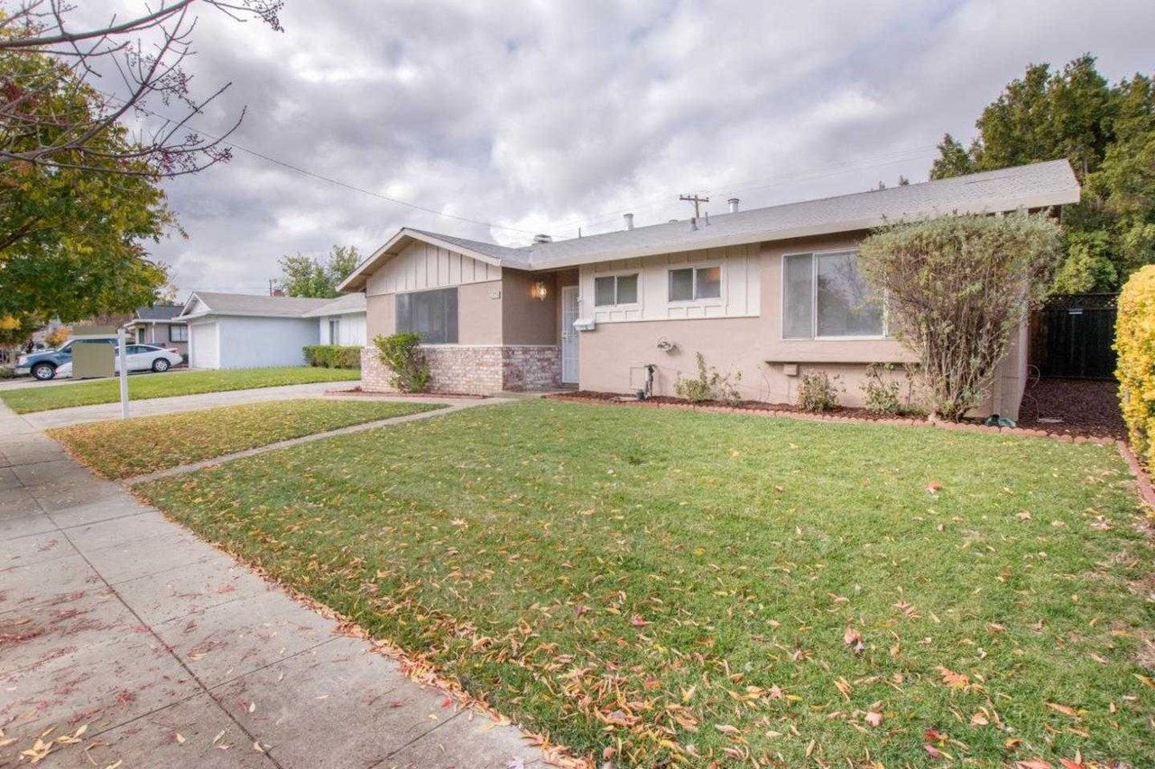 1773 Ledgewood DR