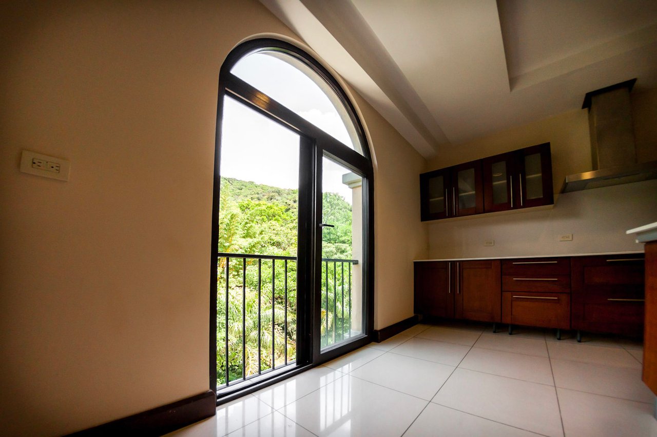Premier Panoramic City View Penthouse, Escazu, San Jose