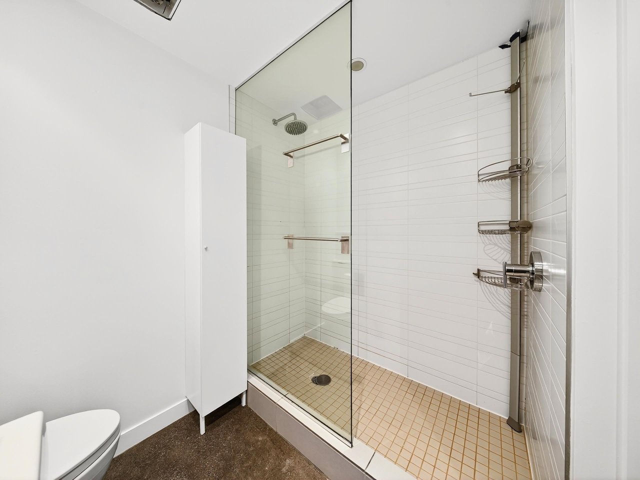 520-256 E 2nd Ave