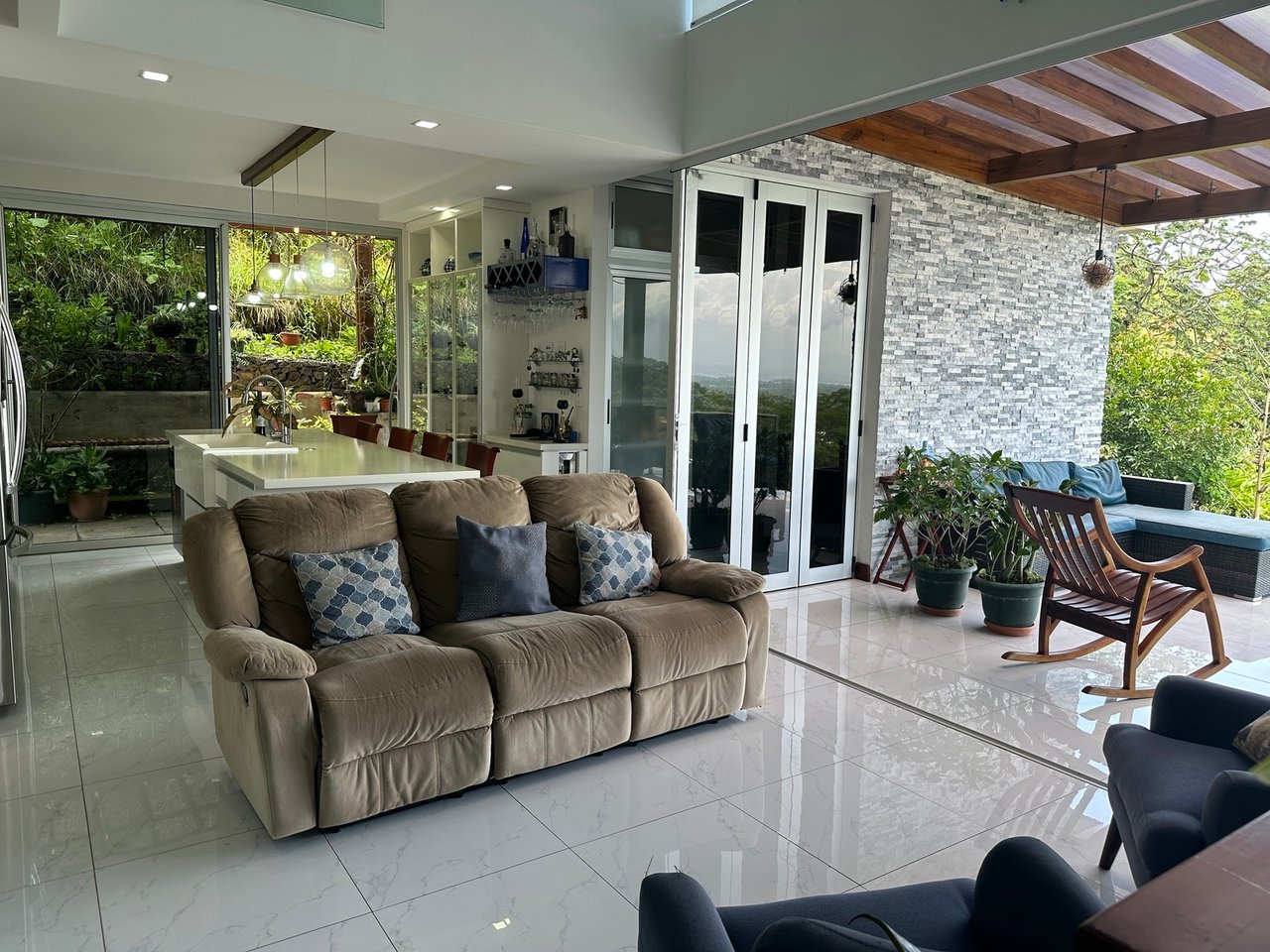 Sustainable Smart Home, Ciudad Colon, San Jose