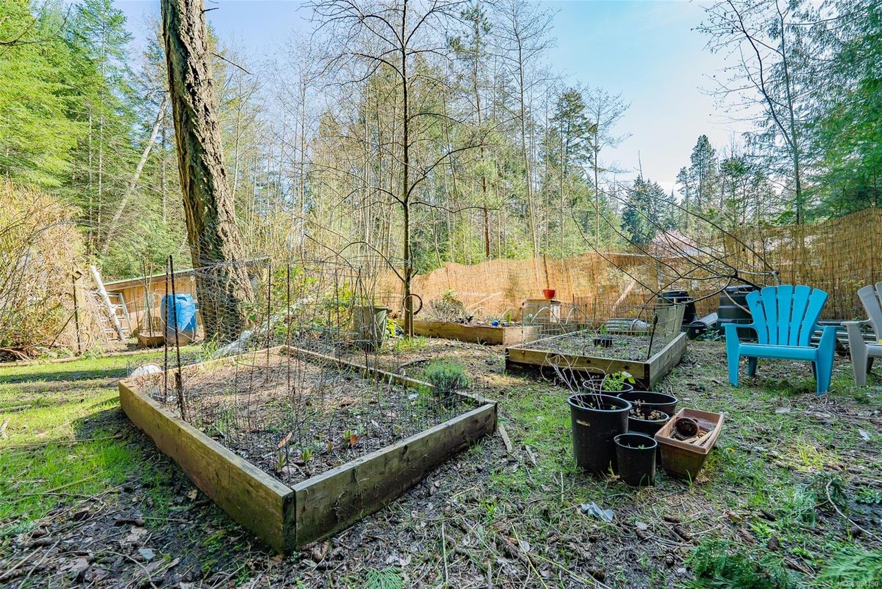 447 Berg Rd