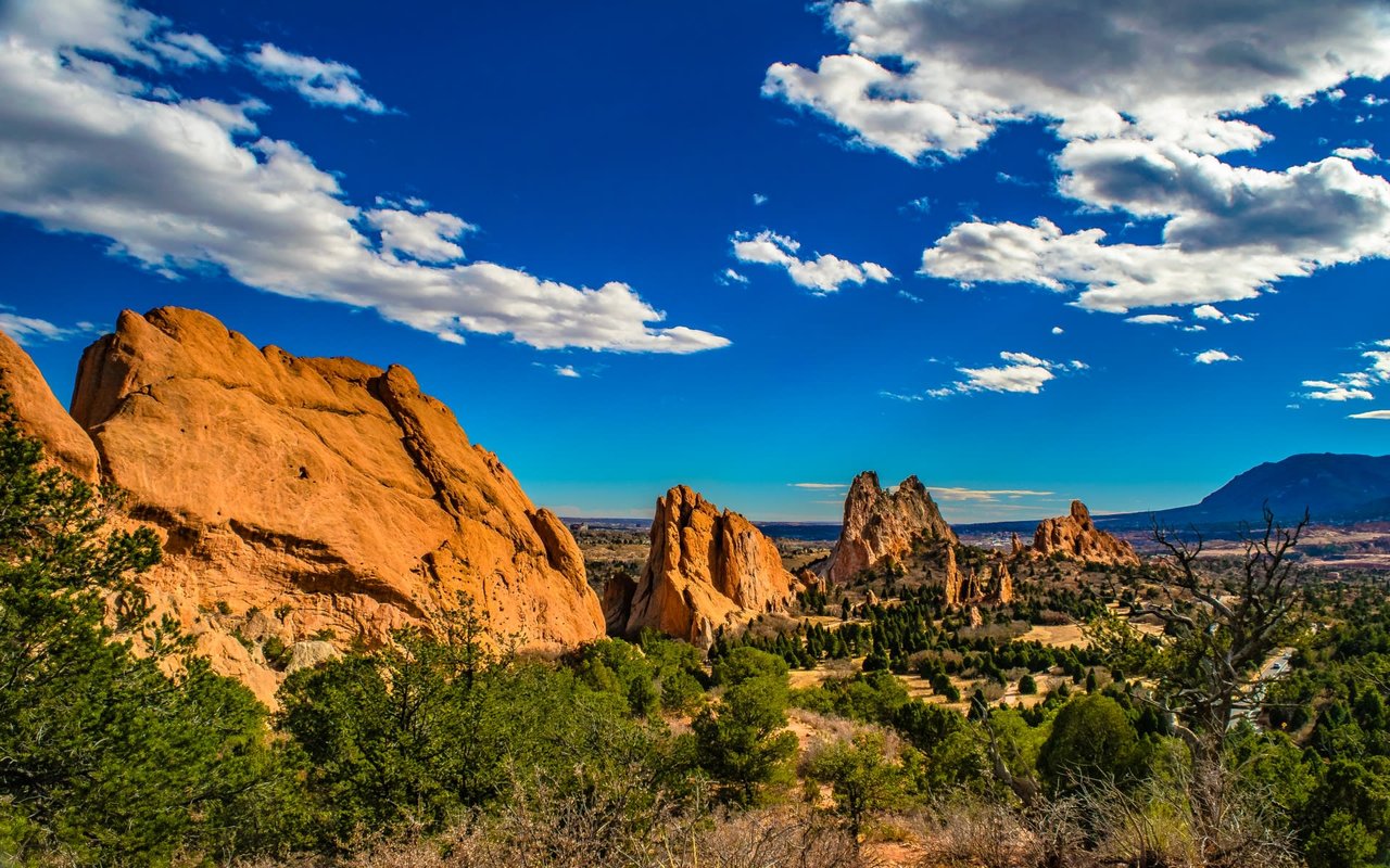 Garden of the Gods in Colorado Springs with iconic red rock formations.