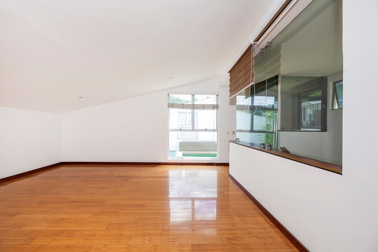 Contemporary Terrace Townhouse, Santa Ana, San Jose