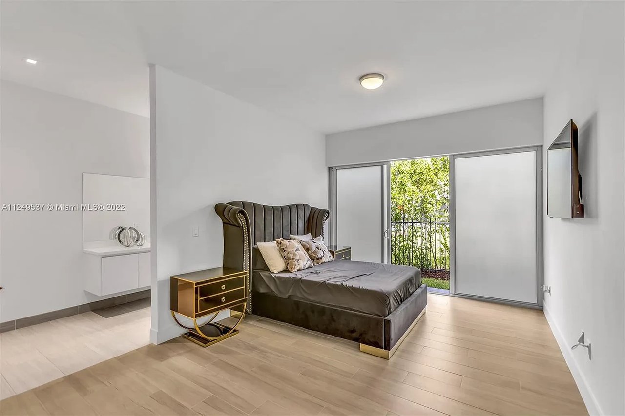 16672 S Botaniko Dr S