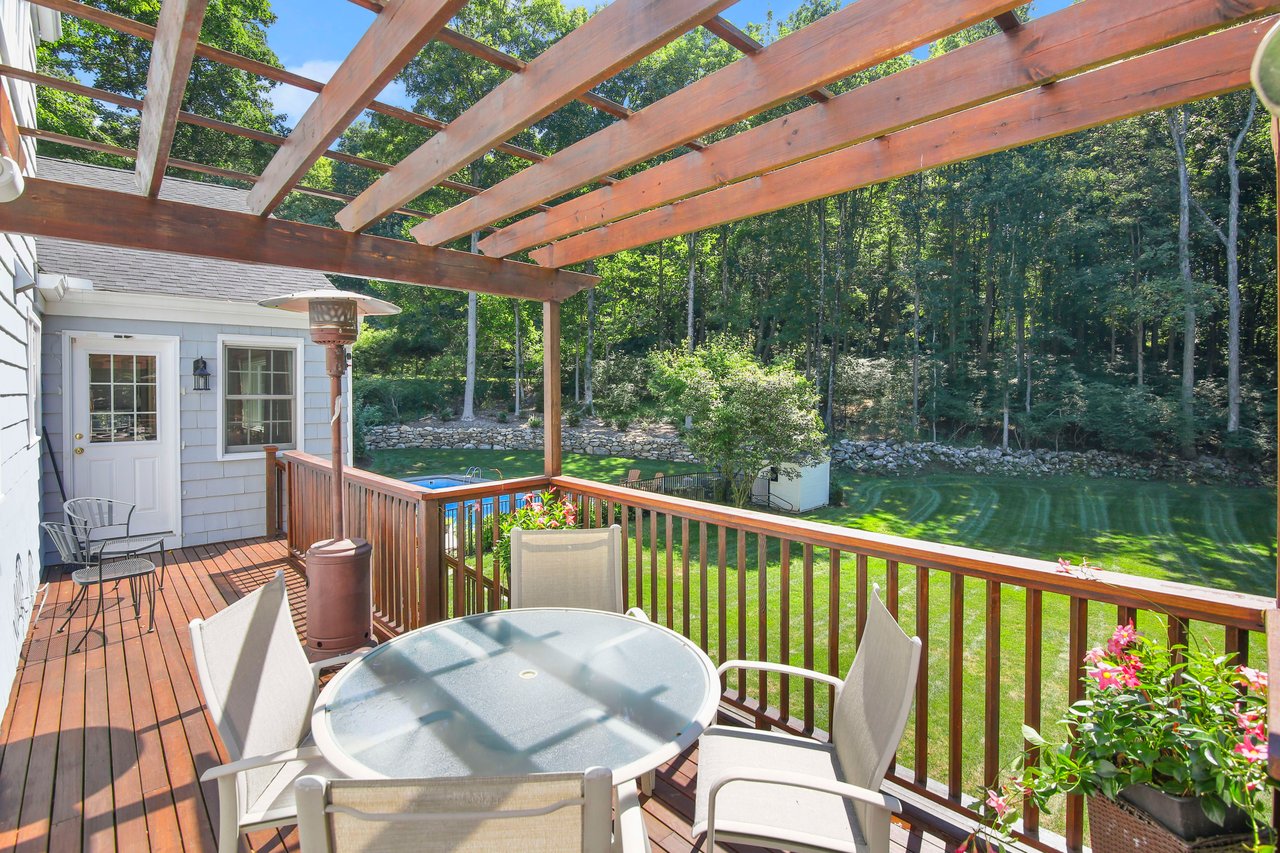 12 Bushy Ridge Road