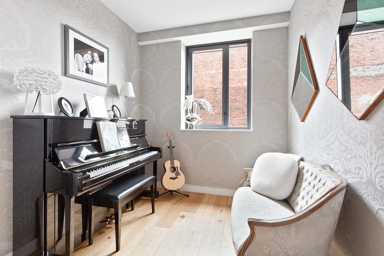 23 West 116th St. Apt. 6A