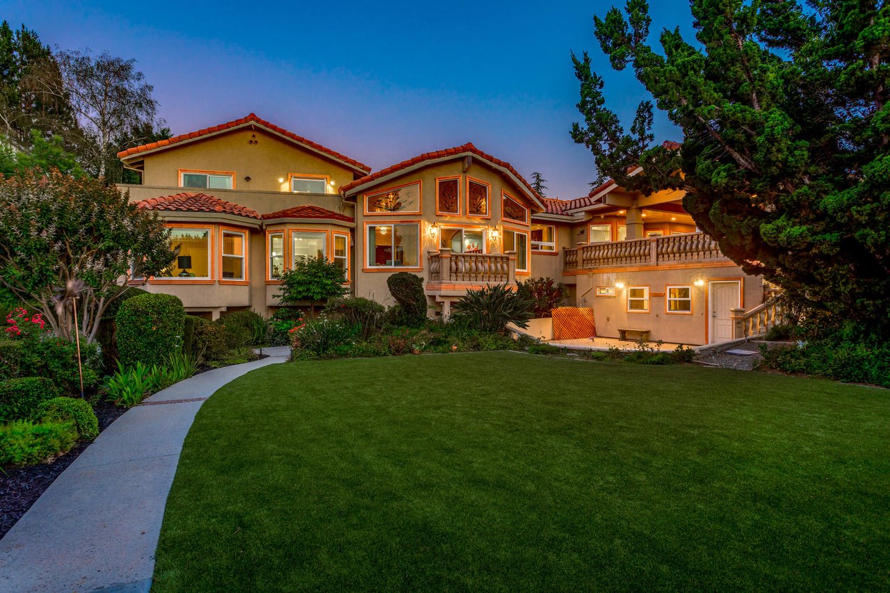 Spectacular Weibel  Residence in Fremont