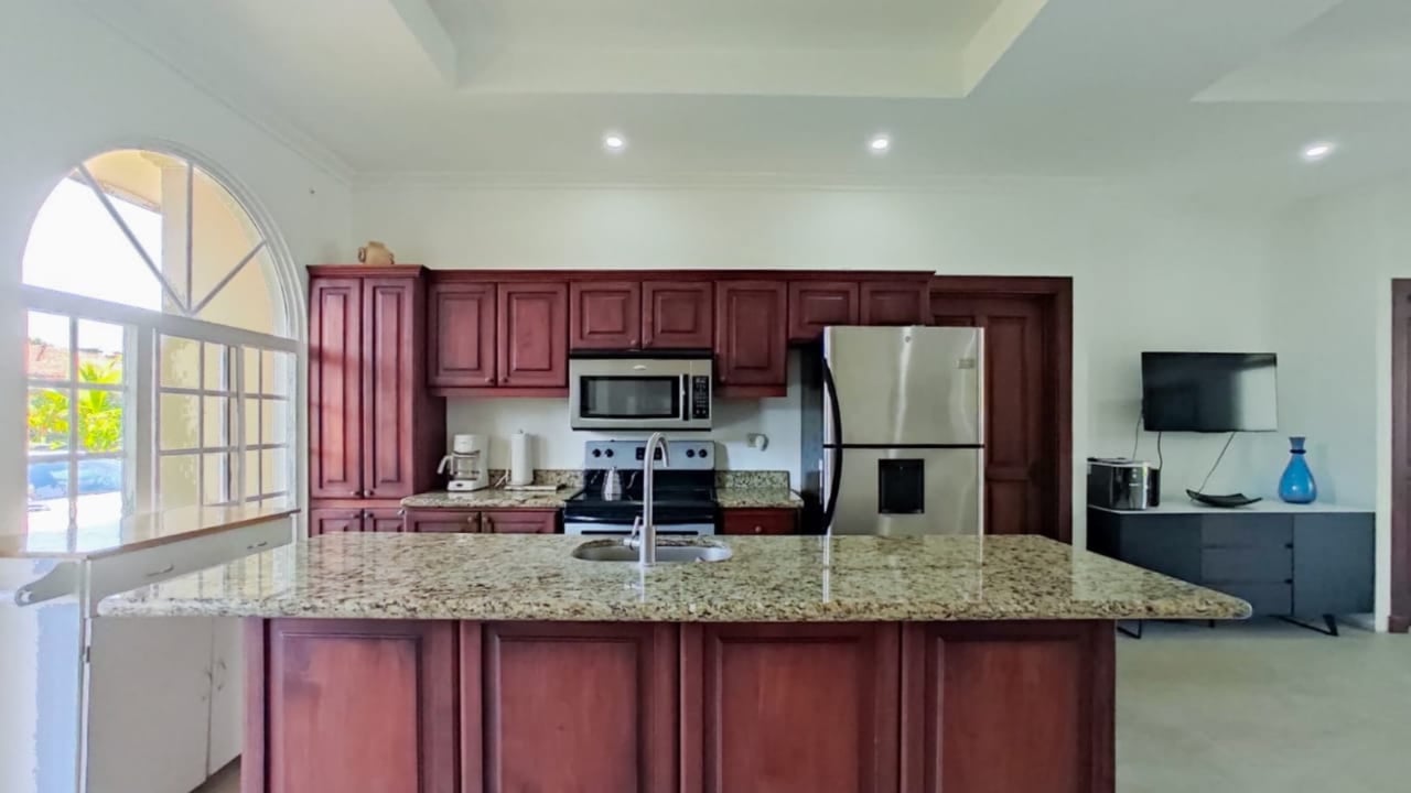 Remodeled Gated Community Home, Jaco, Puntarenas