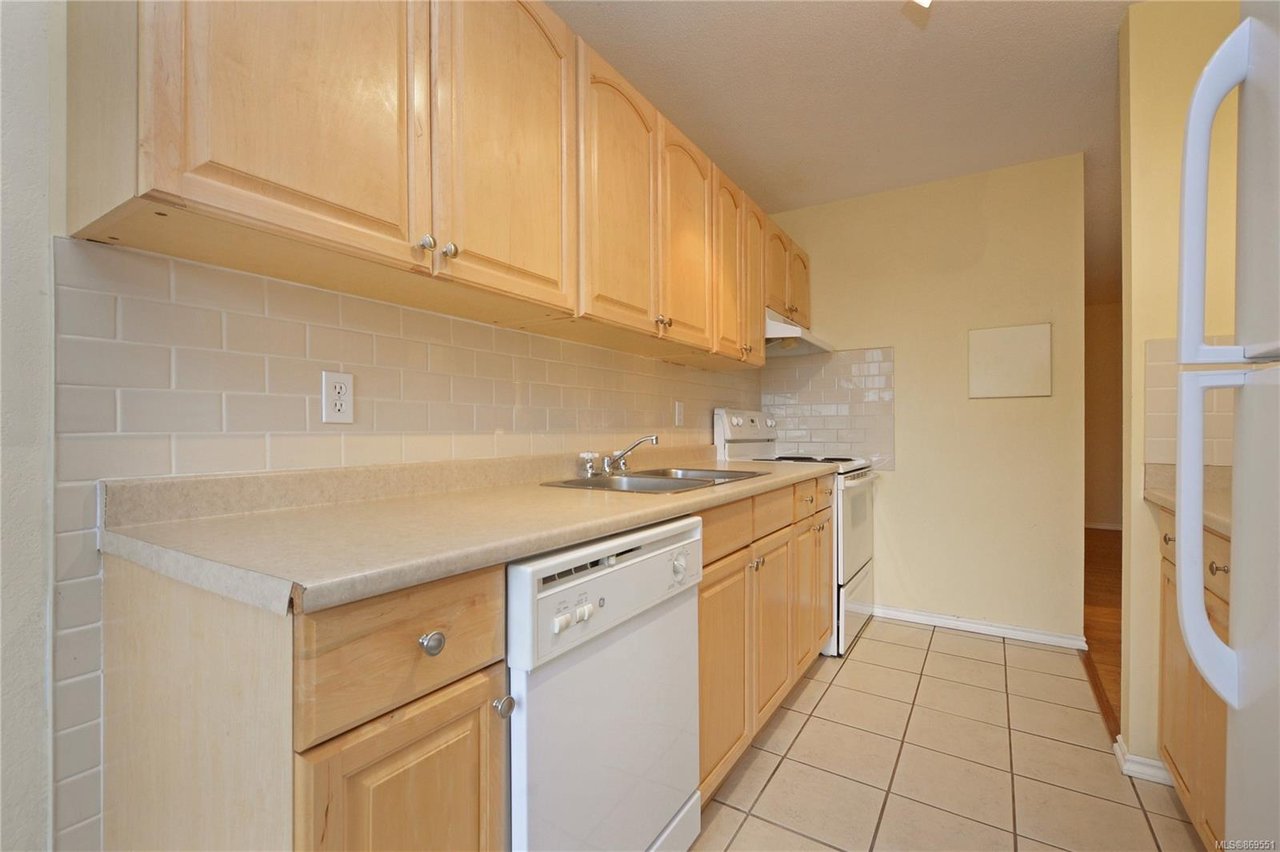 310-755 Hillside Ave
