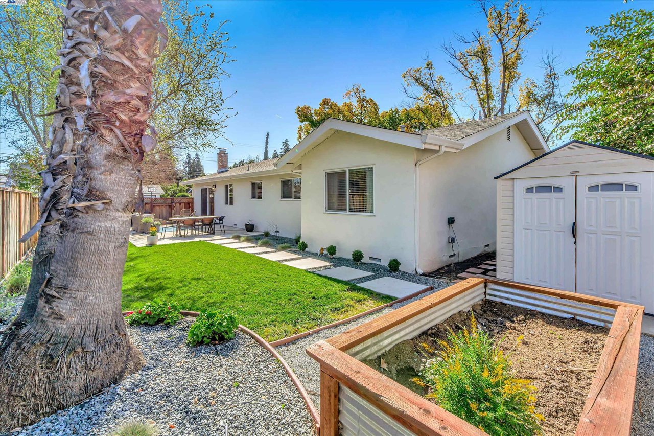 926 Amhurst Ct