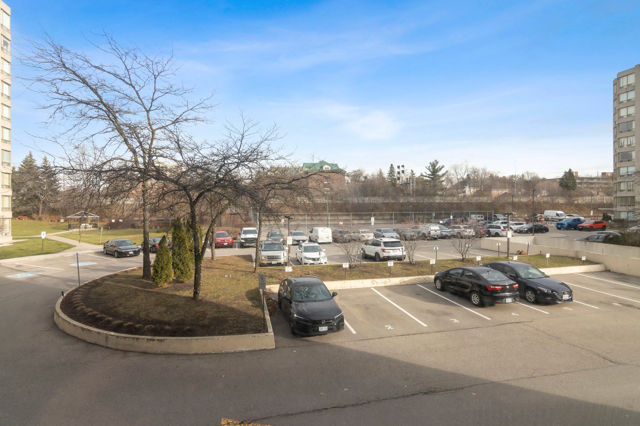 309 Major Mackenzie Drive East #217