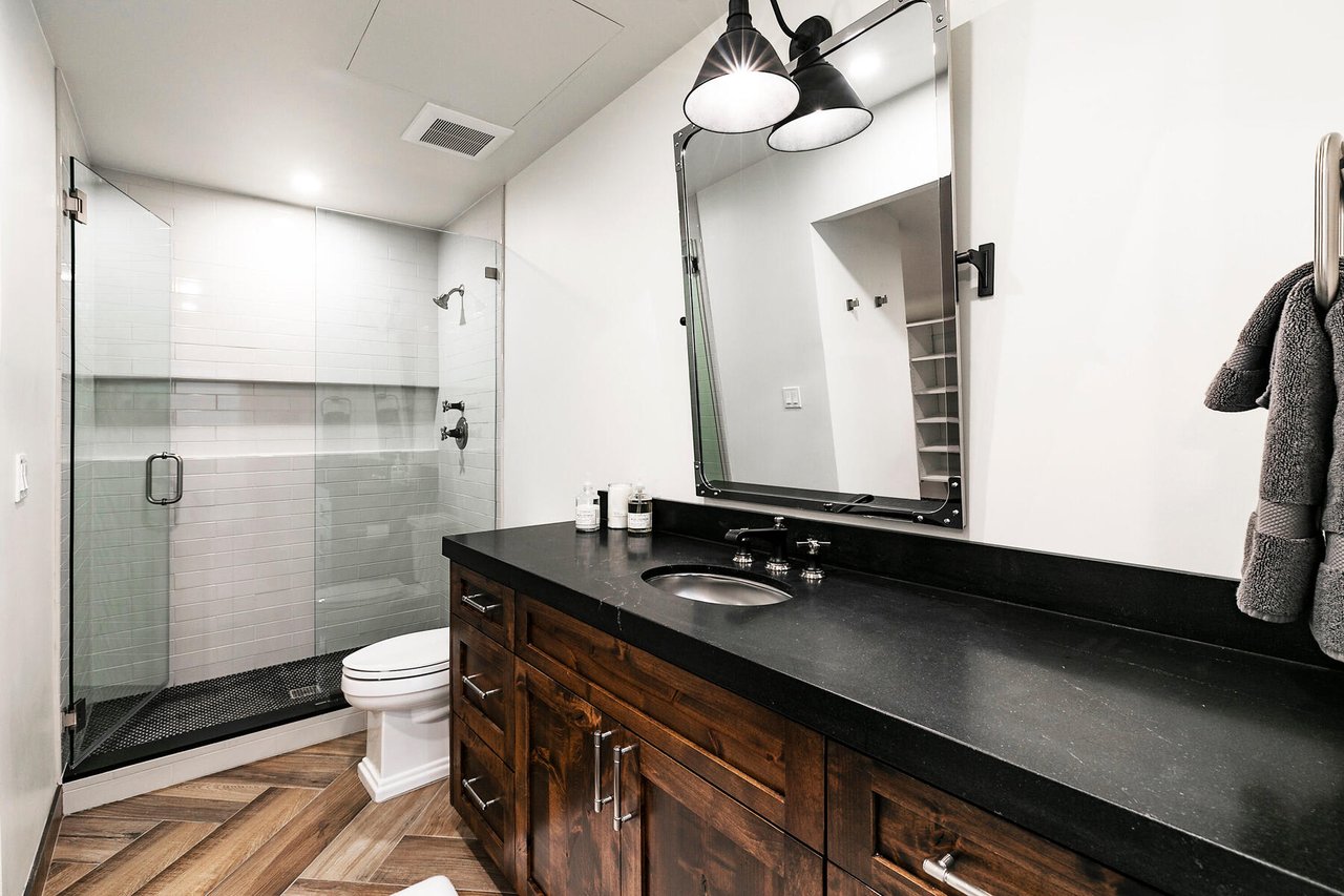 Luxury and Convenience at Three Kings