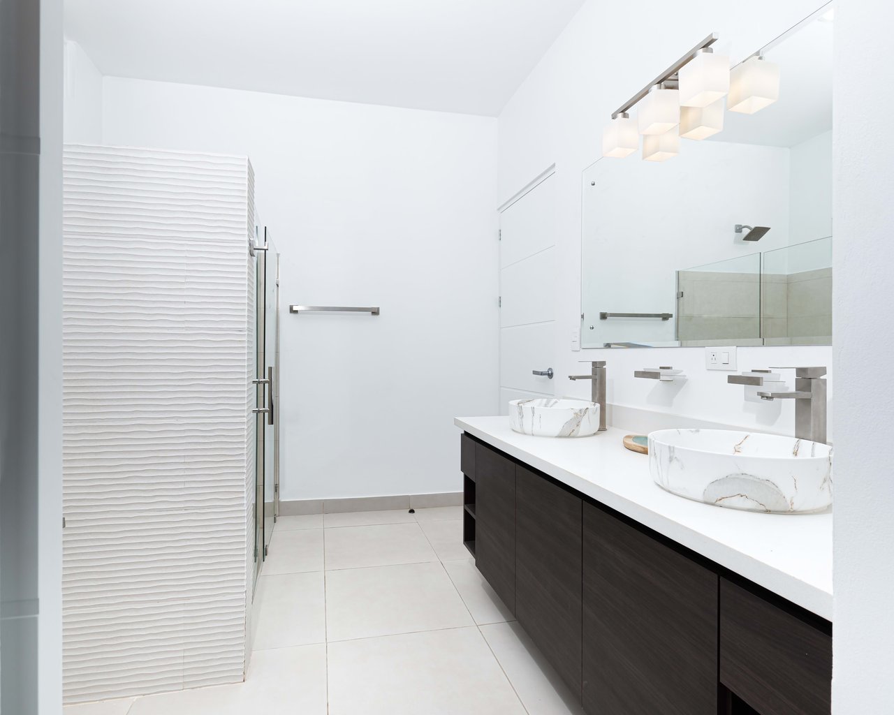 Uvita Paradise Brand New 3 Bedroom, 2.5 Bathroom Modern Home