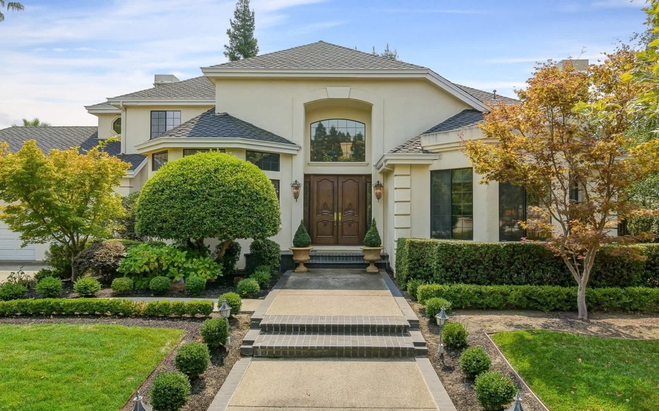 New This Week! 3433 Deer Ridge Dr.