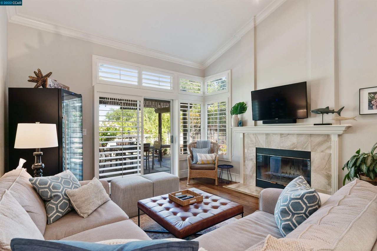 304 Windmill Canyon Pl, Clayton