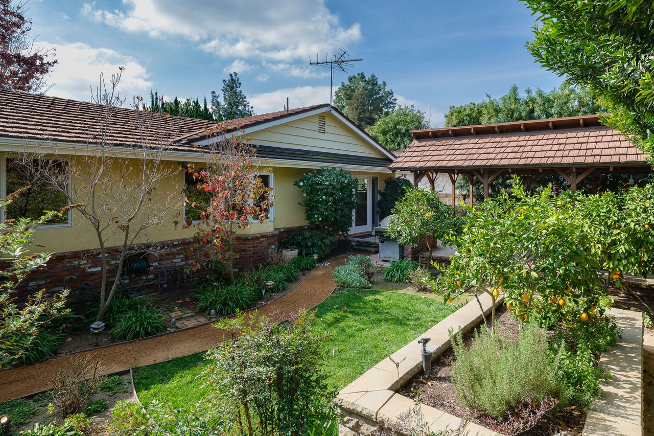 525 Verner Circle