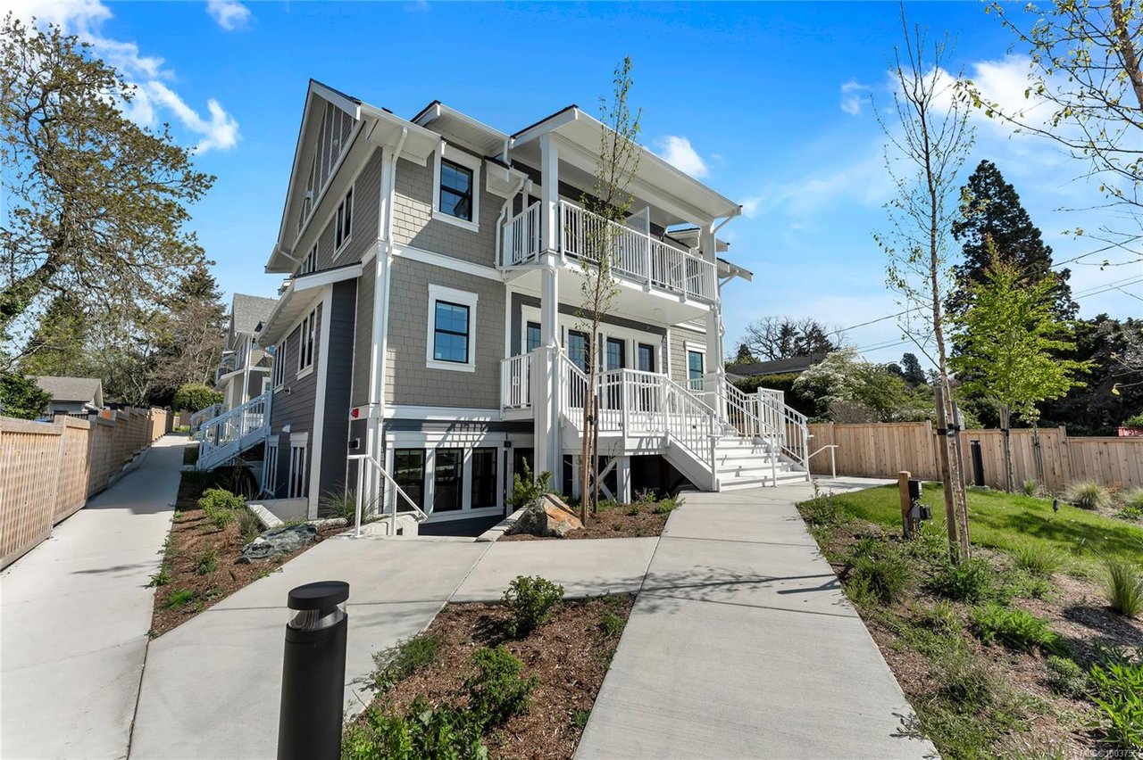 203 C-1224 Richardson St, Victoria