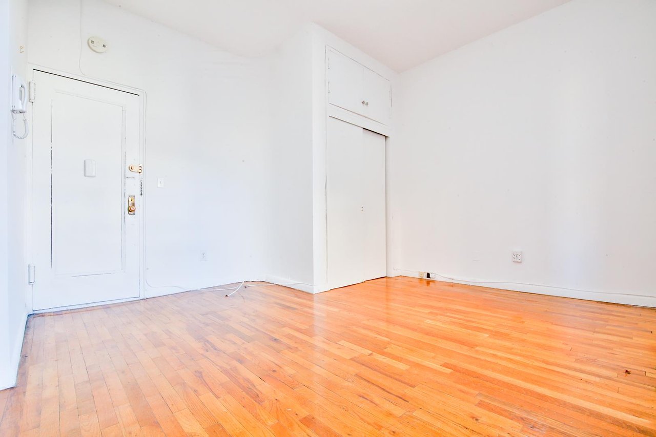 102 West 80th Street, Apt 62