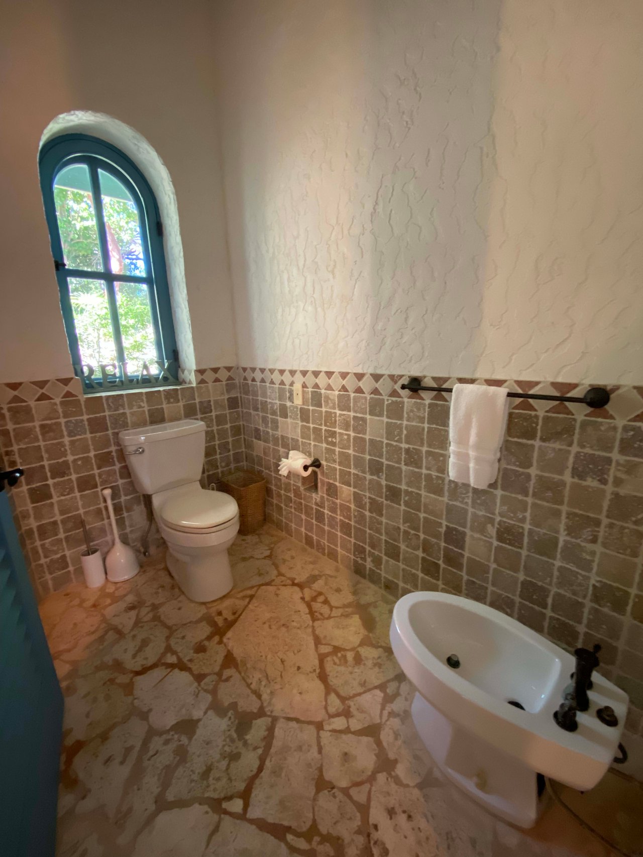 CLIFF HOUSE VILLA