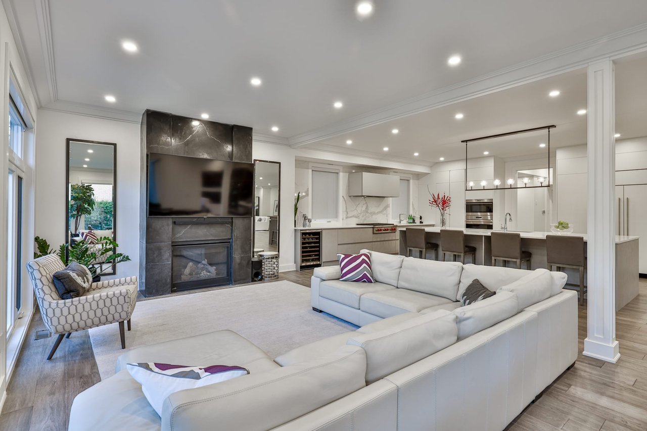 SOLD: Premium Corner Locale