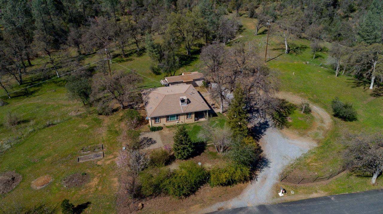 8897 Chaparral Dr