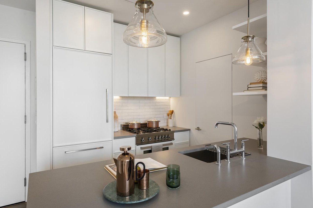 184 Kent Ave. Unit: C-512