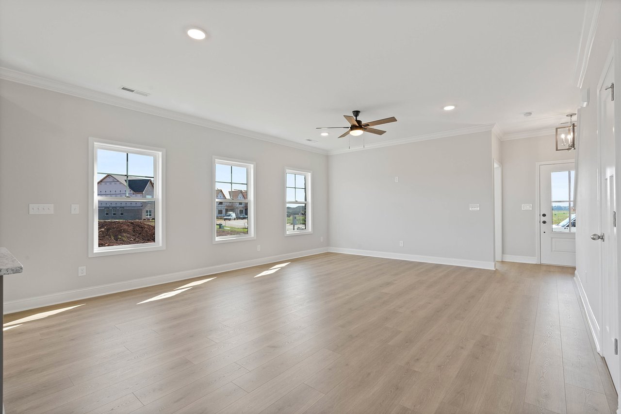 BEAUTIFUL TOWNHOME