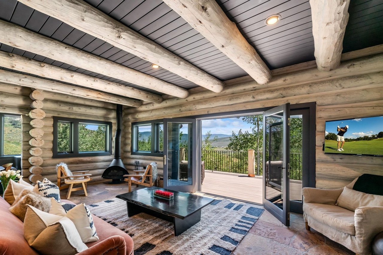 1145 Pilgrim Drive