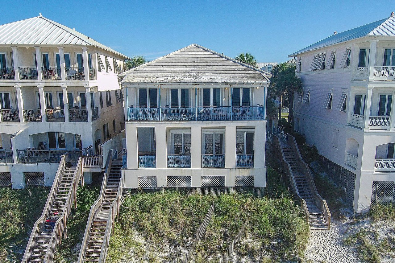 1875 Scenic Gulf Dr