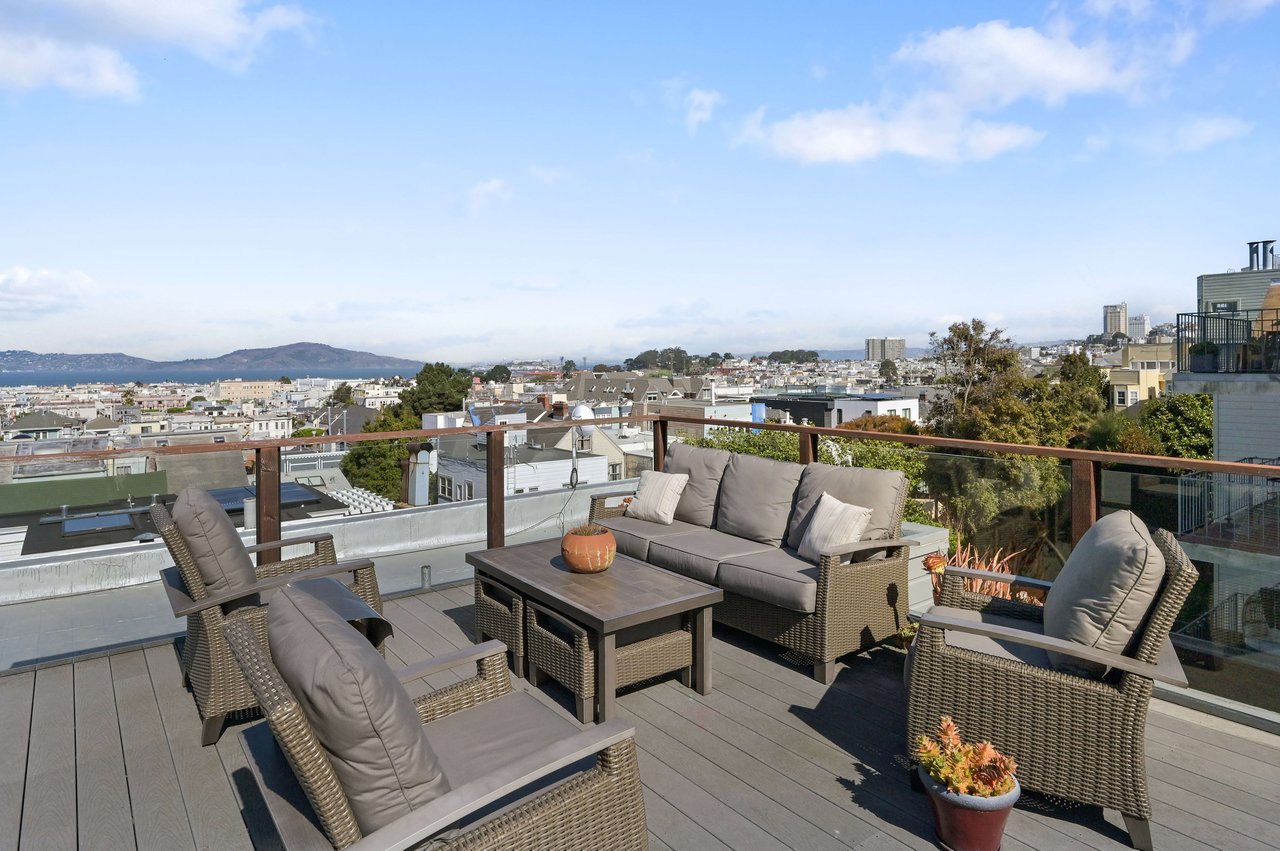 Courtyard Home in Coveted Cow Hollow