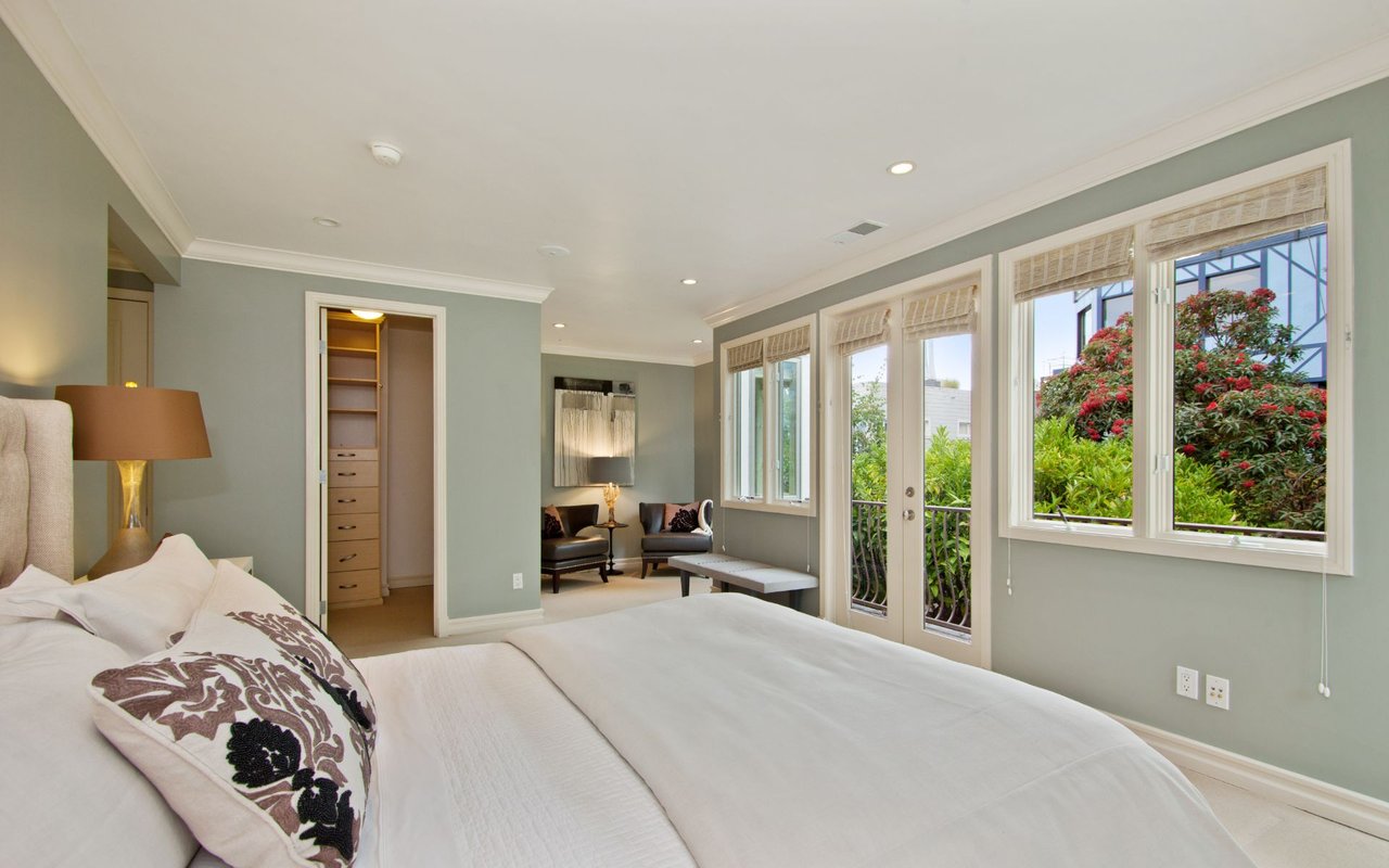 40 Montclair Ter
