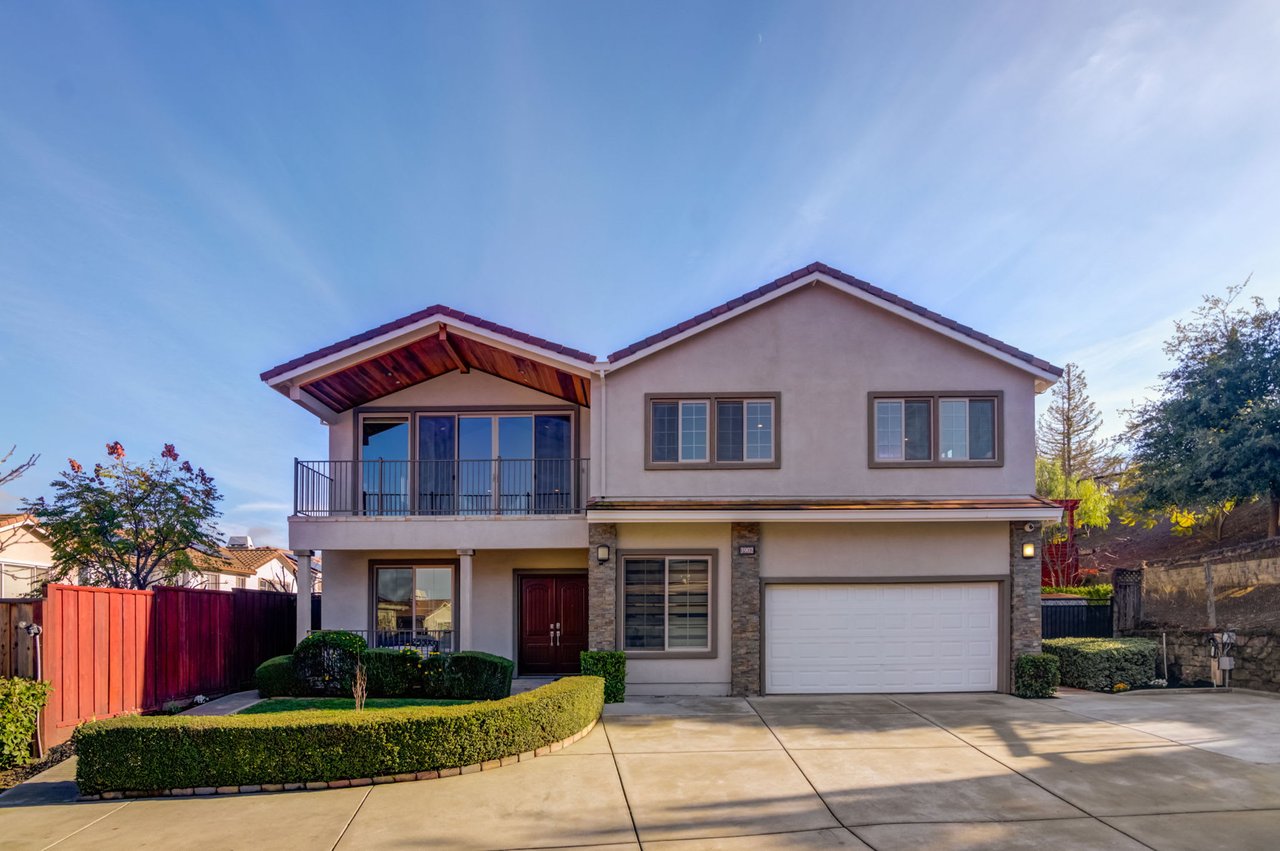 3902 Mars Court
