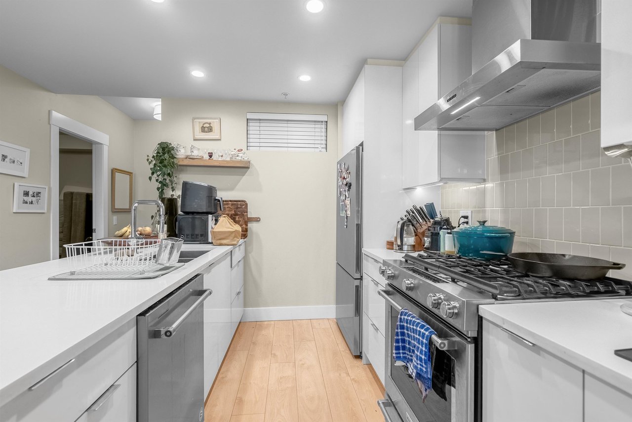203-1496 Charlotte Rd