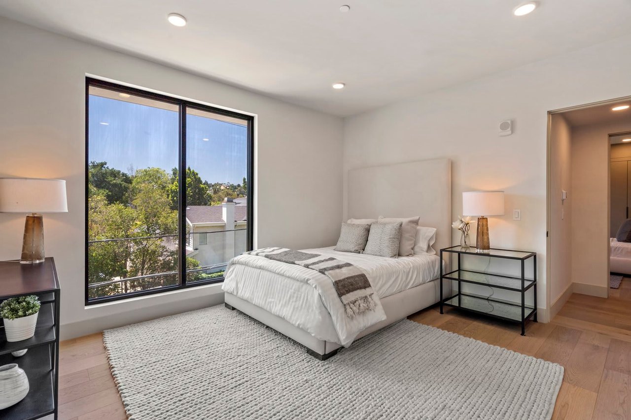 Moorpark Townhomes