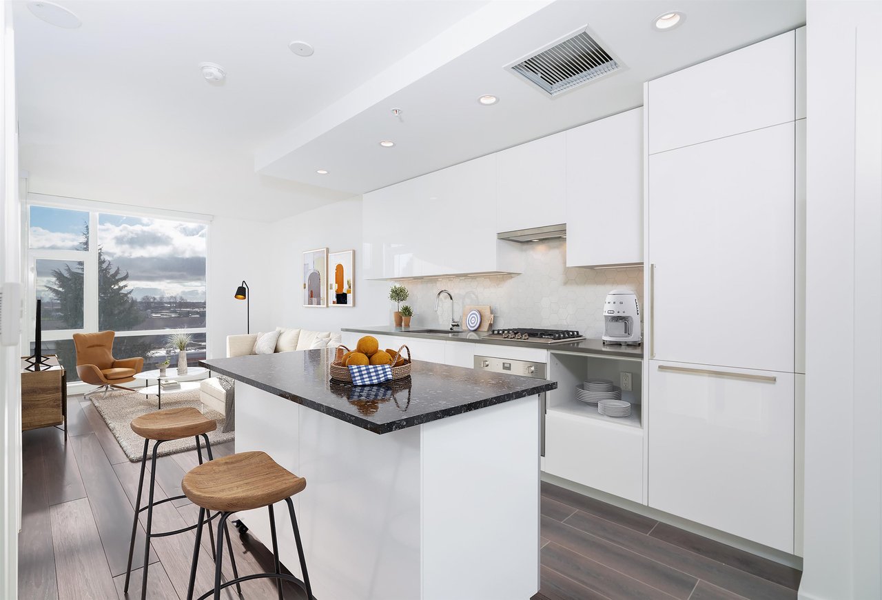 308-8181 Chester St
