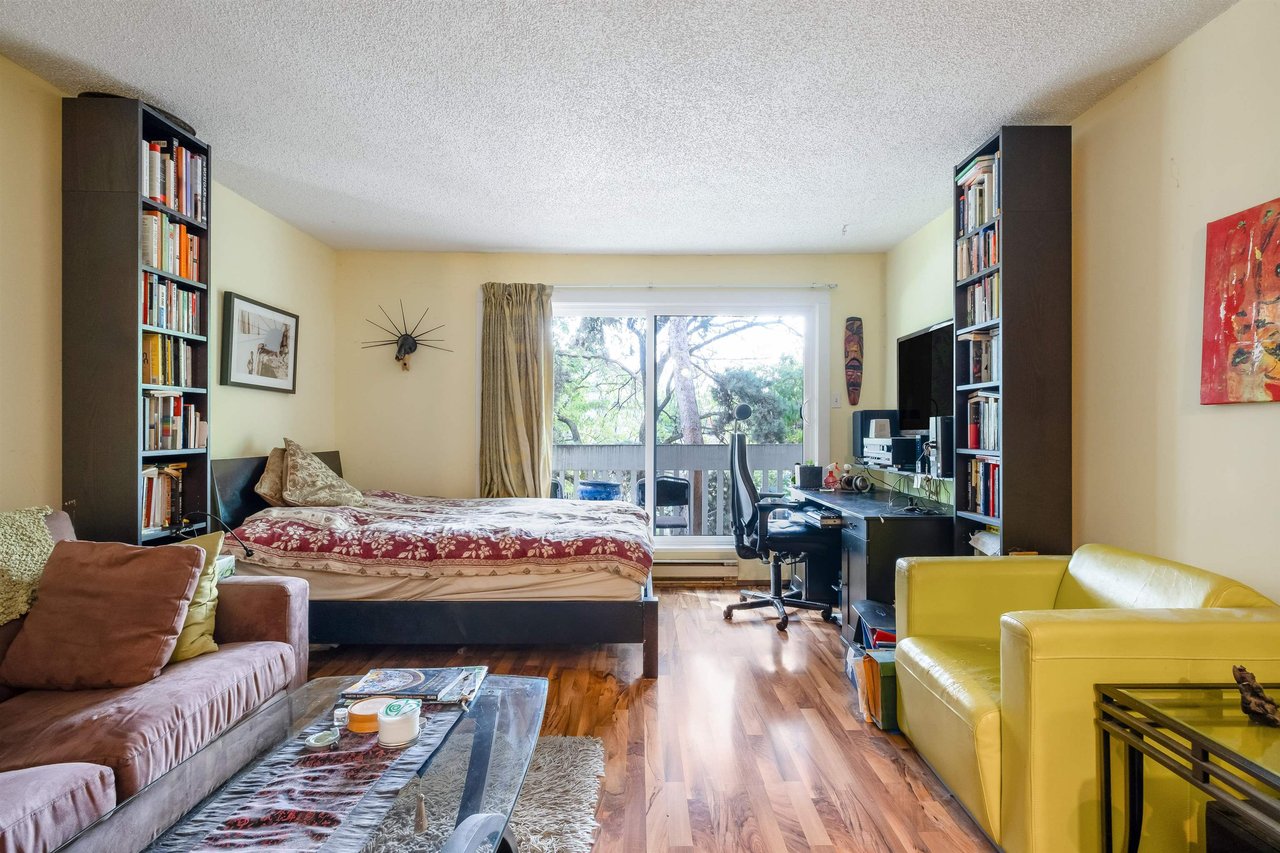 203-1545 E 2nd Ave