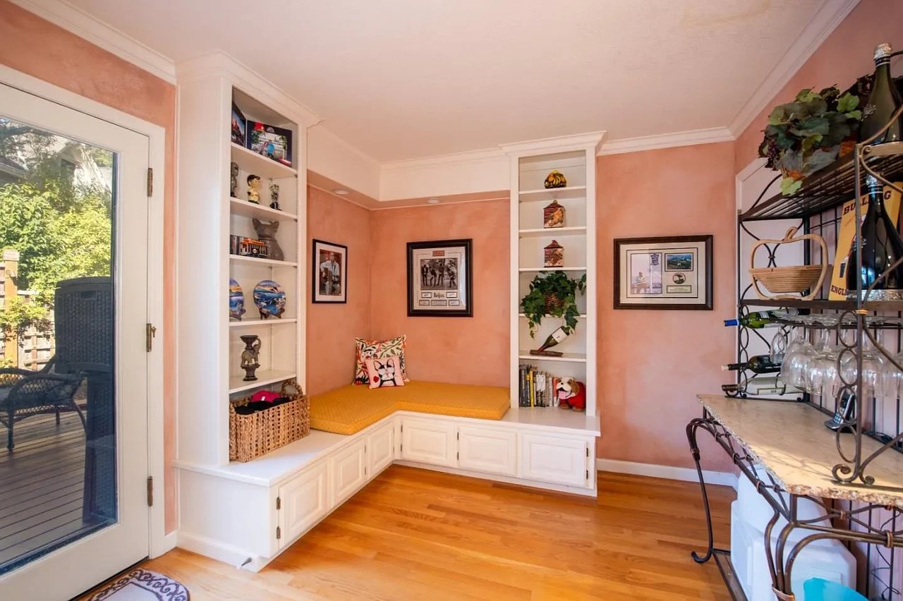 1 Bayview Ave #3