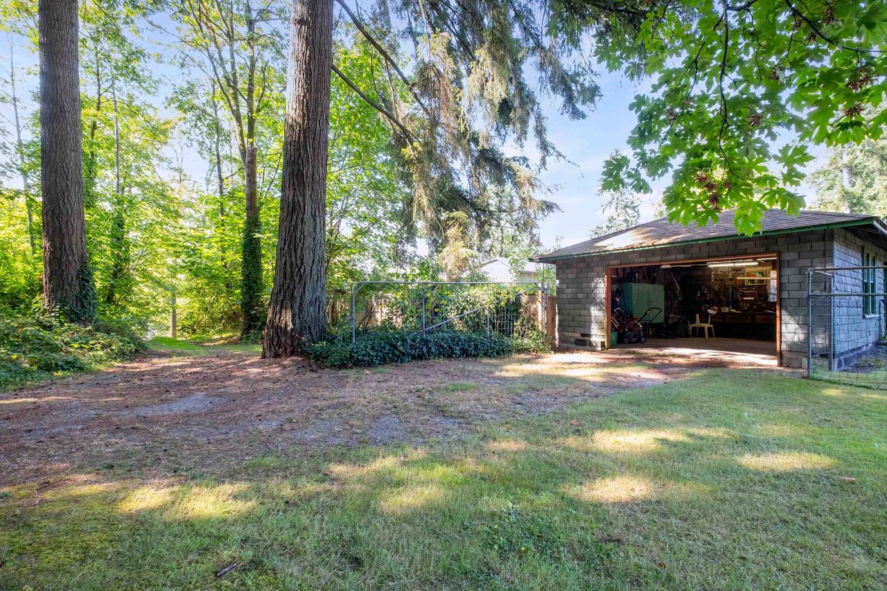 2239 Windridge Dr