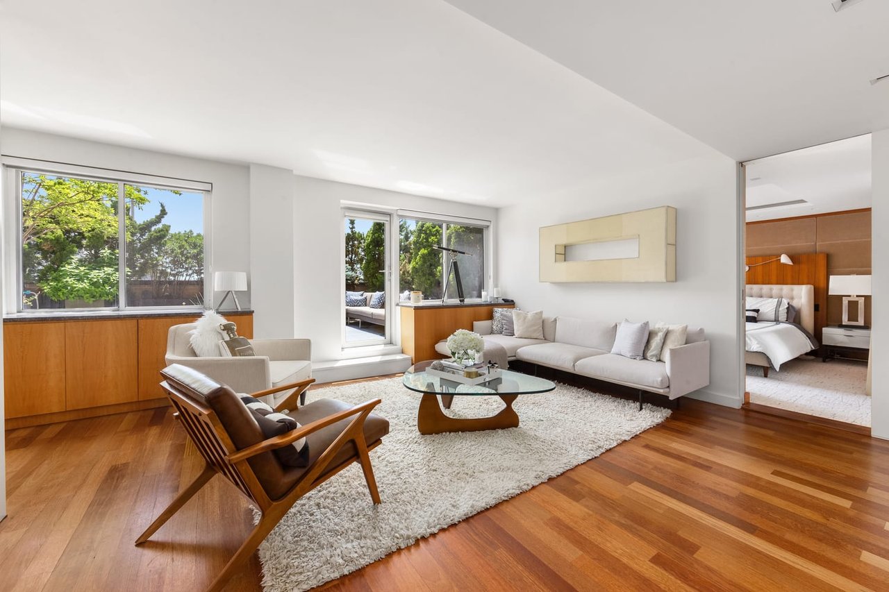 340 E 80th Street Unit: 18-E