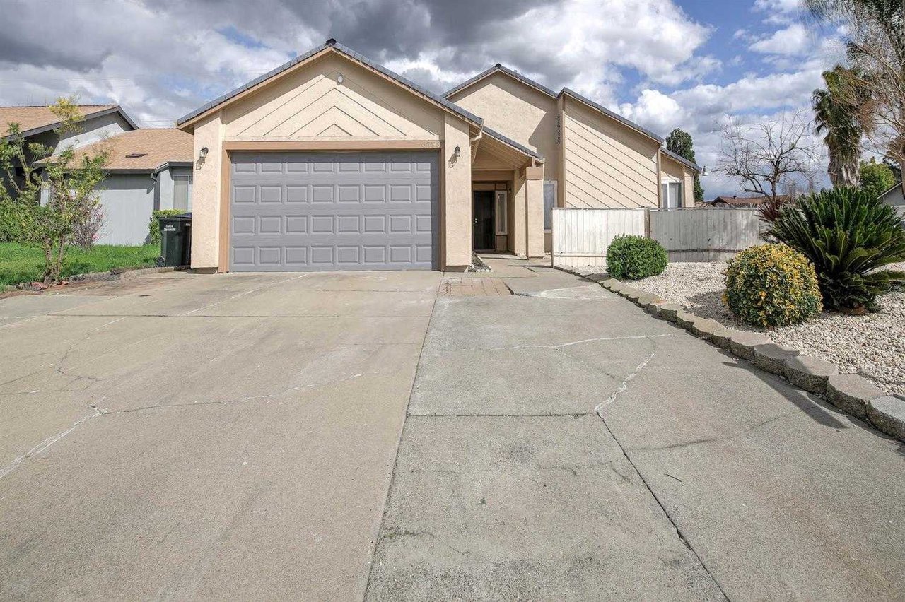 3793 Rock Island Drive