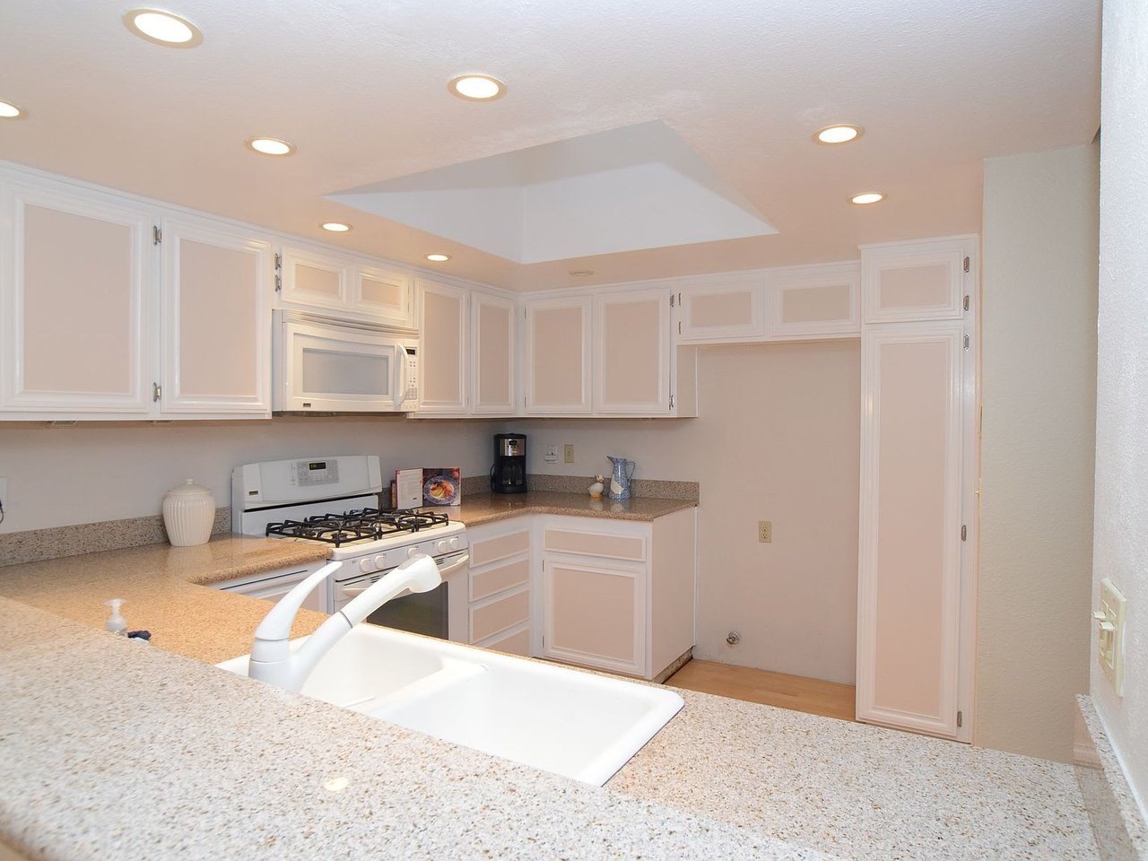 23799 Monterey Salinas Hwy APT 53