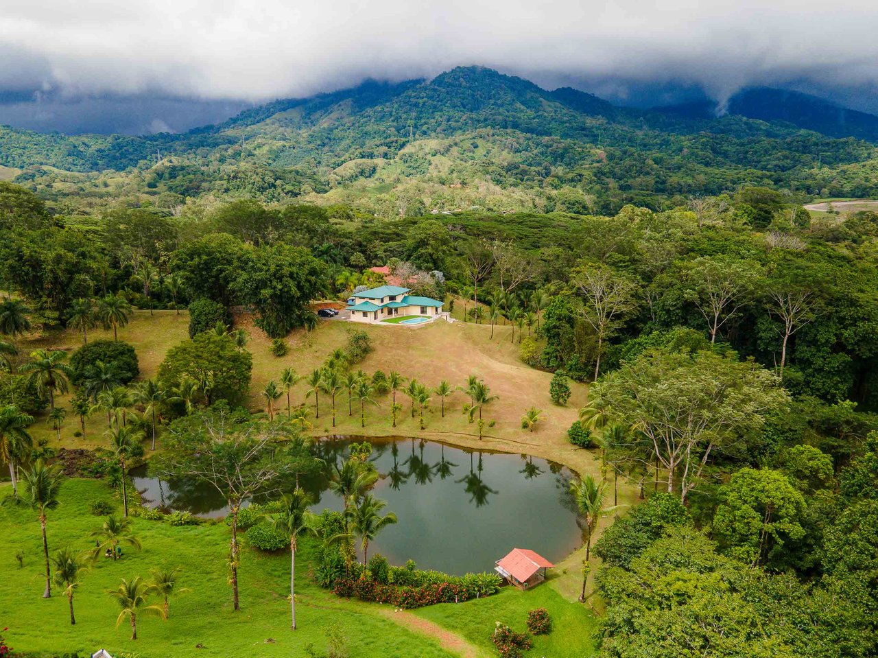 Casa Laguna In Finca Tranquila
