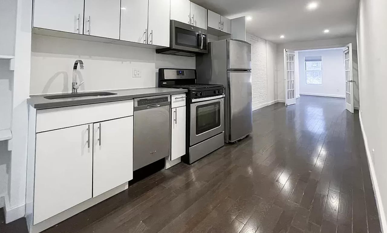 343 East 22nd Street, Apt 6