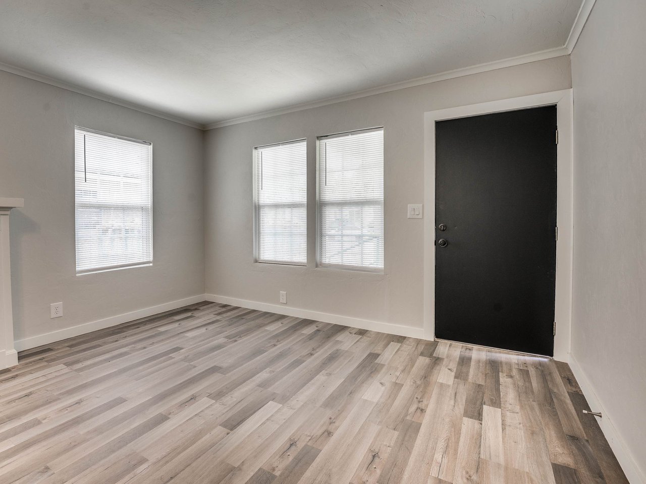 1810 N Park